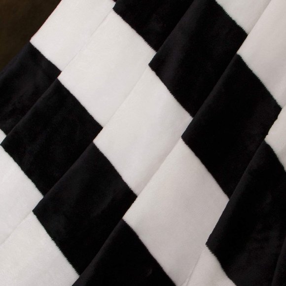 Halloween Flannel Blanket Black White Stripe King - Picture 7 of 7